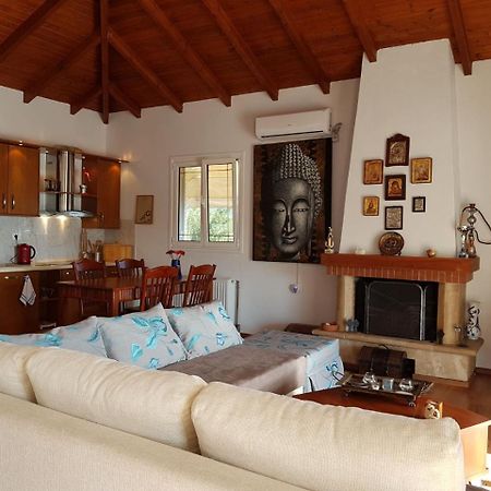Appartamento ★ Meniko'S House ★ Amazing Sea View Himare Esterno foto